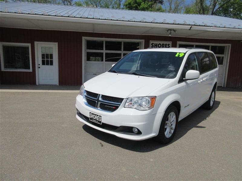 2019 Dodge Grand Caravan SXT's photo